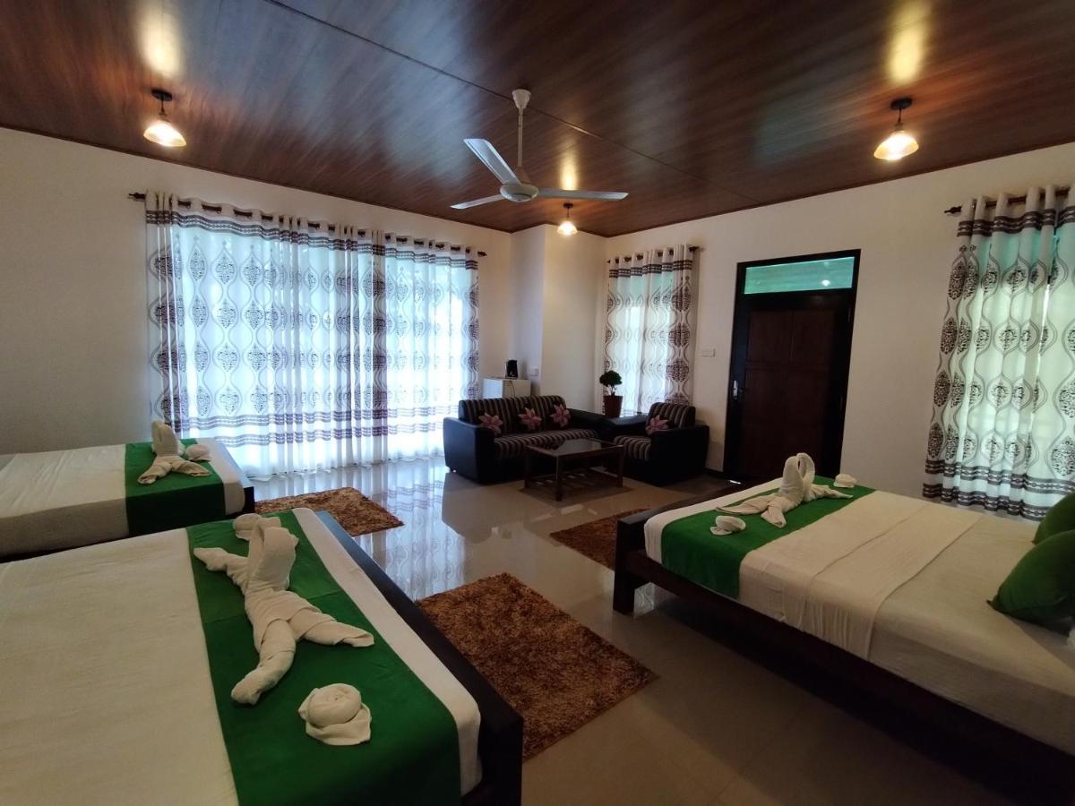 Village Mango Resort Yala Tissamaharama Bagian luar foto