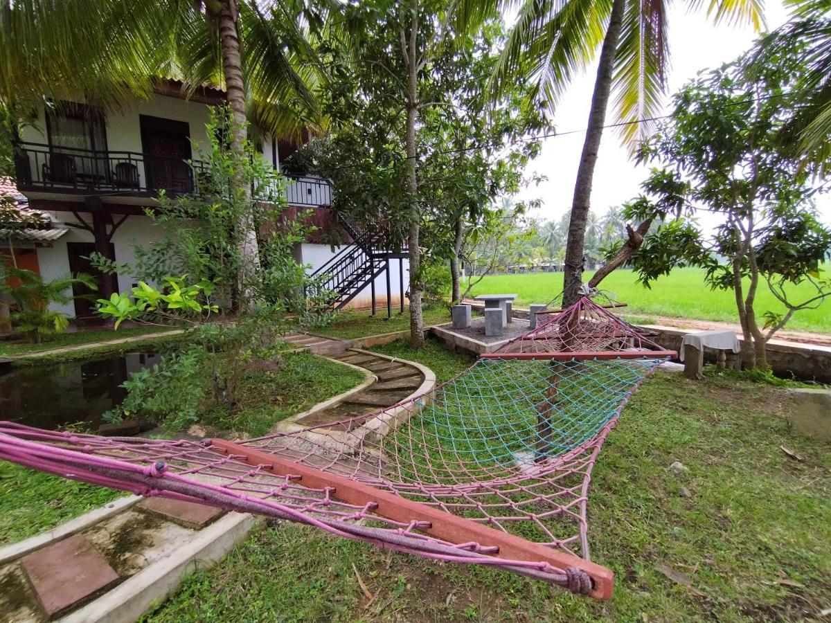 Village Mango Resort Yala Tissamaharama Bagian luar foto