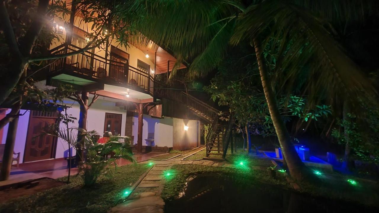 Village Mango Resort Yala Tissamaharama Bagian luar foto